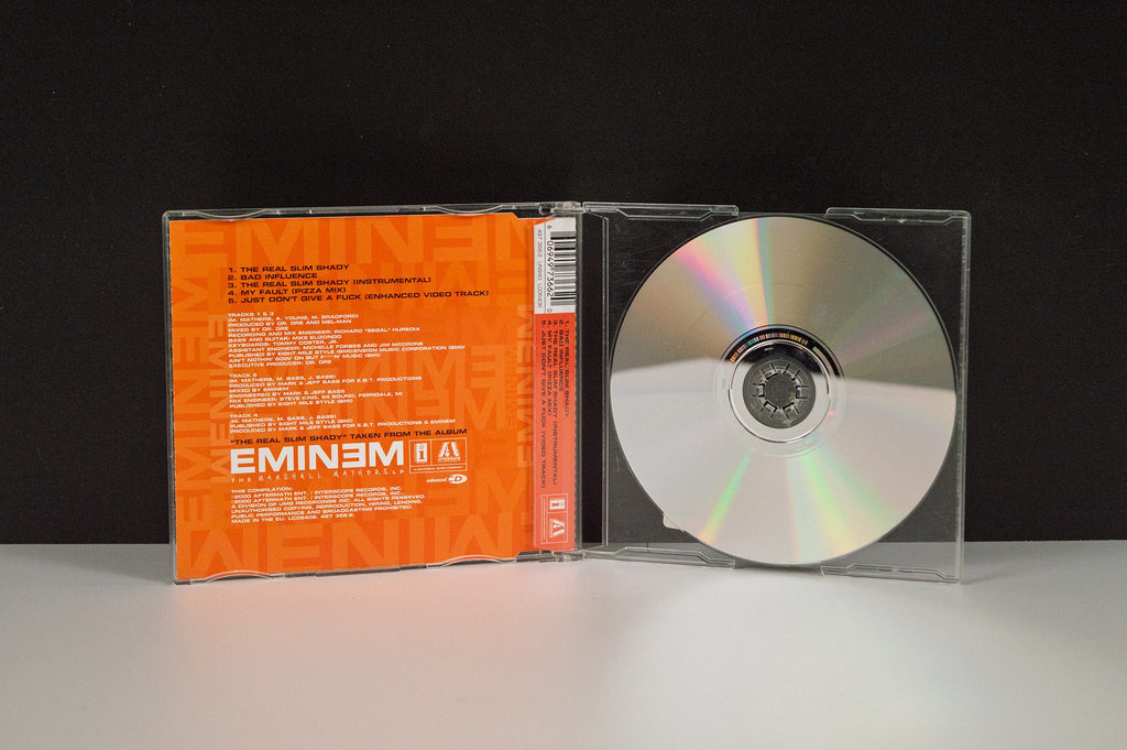 Eminem - THE REAL SLIM SHADY